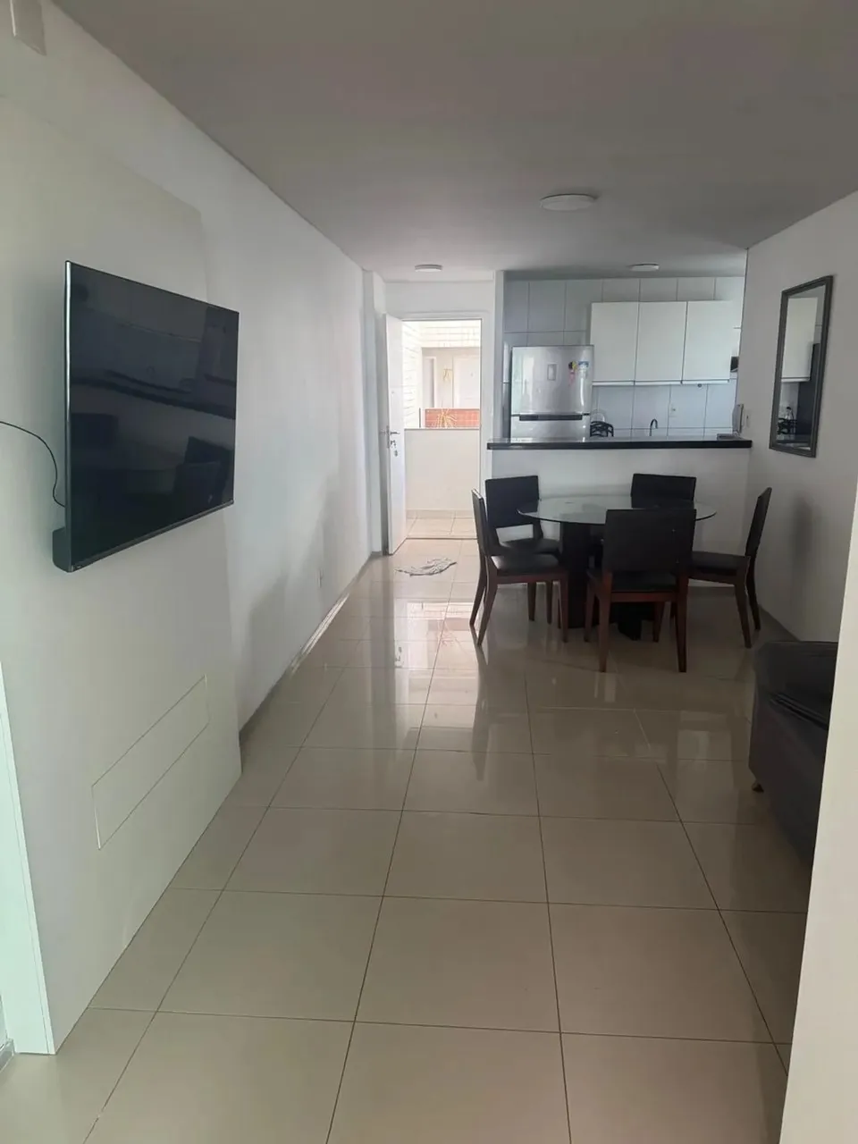 EXCELENTE APARTAMENTO MOBILIADO PARA LOCAÇÃO NA PONTA DAREIA
