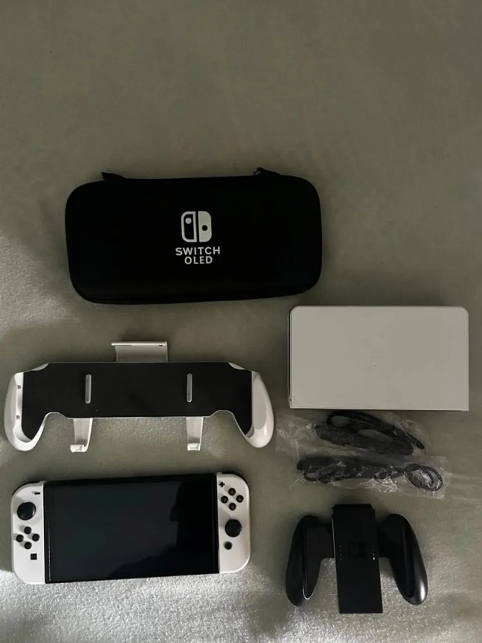 Nintendo Switch OLED 64gb + Acessórios