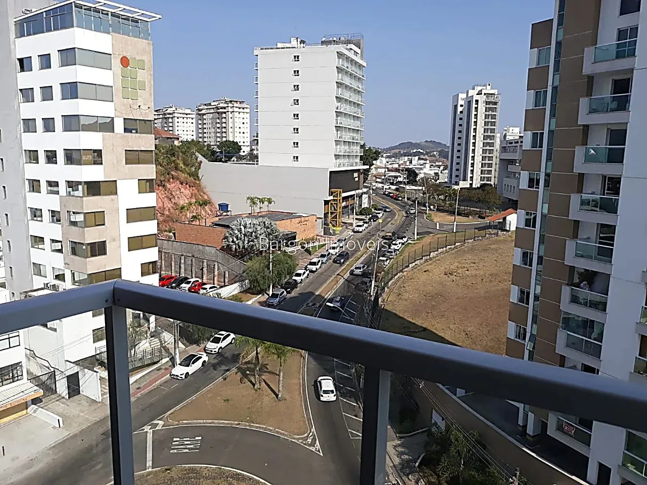 Studio mobiliado à venda no Condomínio Top Life no Estrela Sul em Juiz de Fora