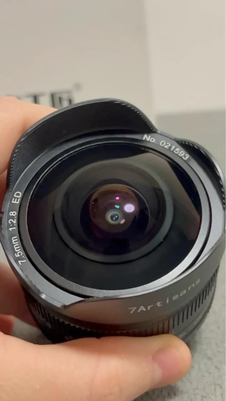 Lente Fisheye 7Artisans 7.5mm - Seminova