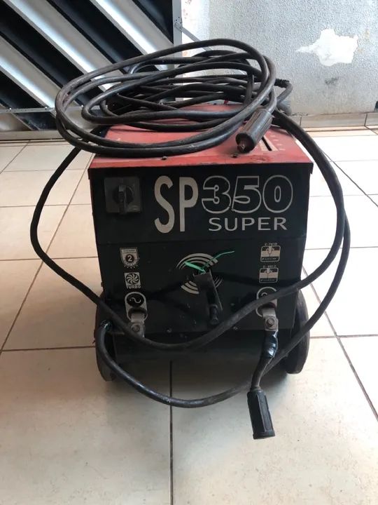 VENDO MÁQUINA DE SOLDA ELETROMEG 350amp COM CABO - Foto 4