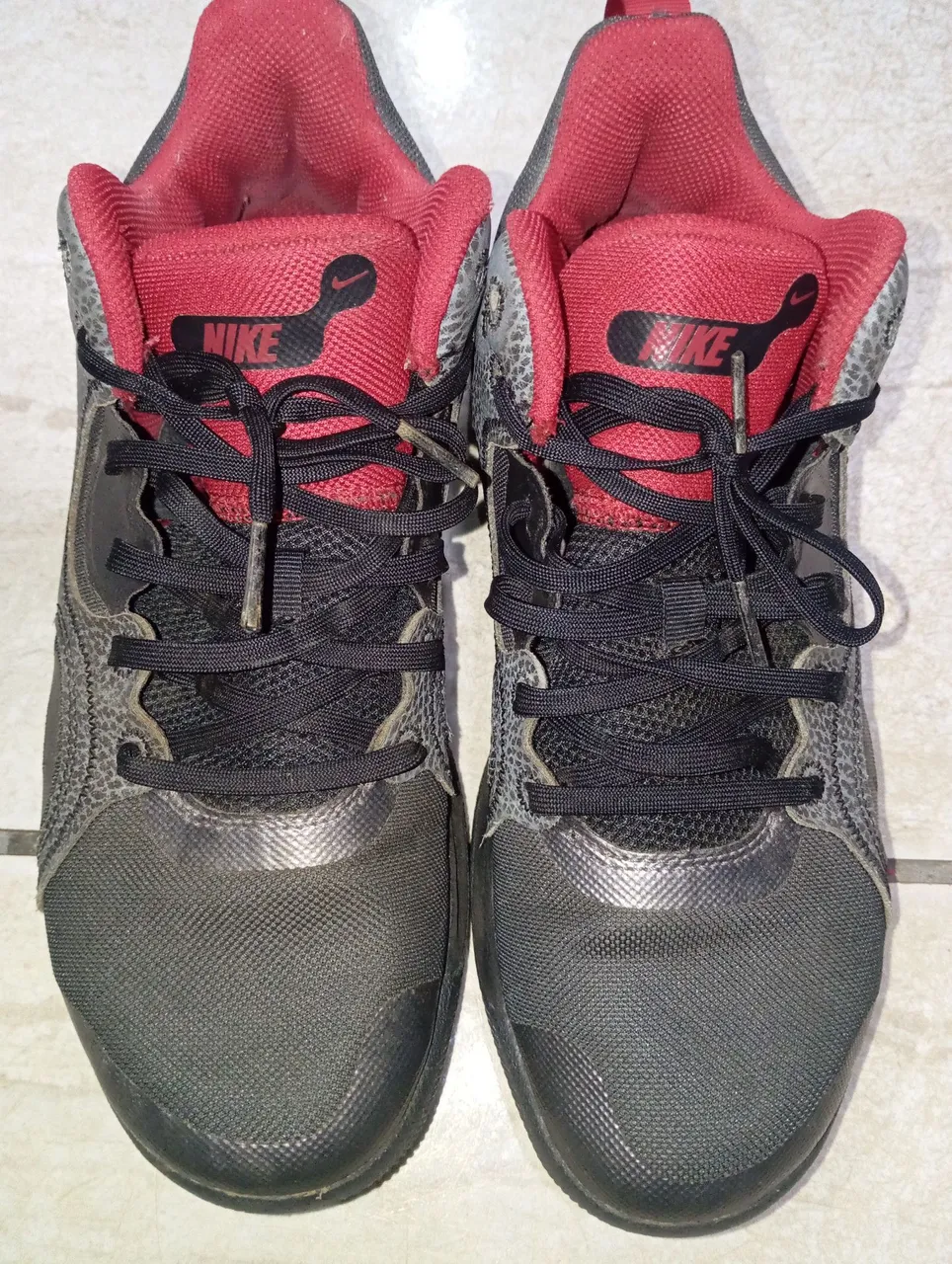 Tênis Nike Preto e Vermelho Original
