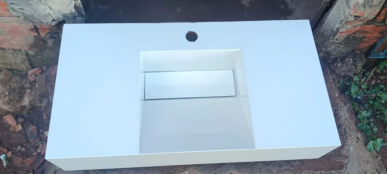 White Porcelain Sink - Bathroom 75x40