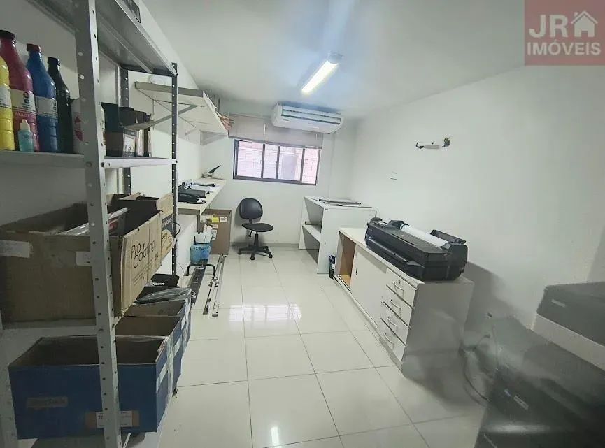 Imóvel para aluguel possui 400 metros quadrados com 14 quartos - Foto 8