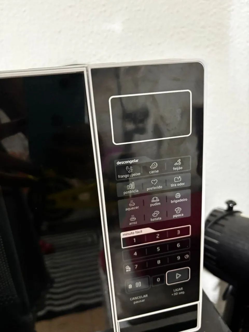 Microondas Midea Preto e Branco  - Foto 3