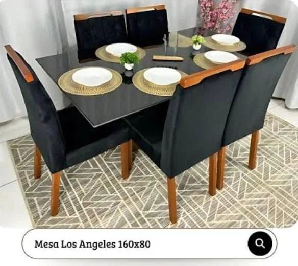 Mesa tampo com vidro e cadeiras em madeira maciça!! Promoção 