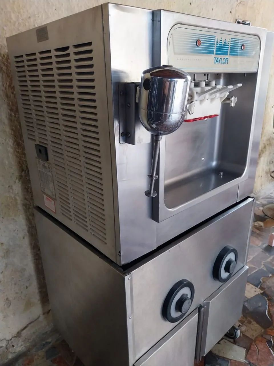 Máquina industrial de sorvete e milk-shake  - Foto 5