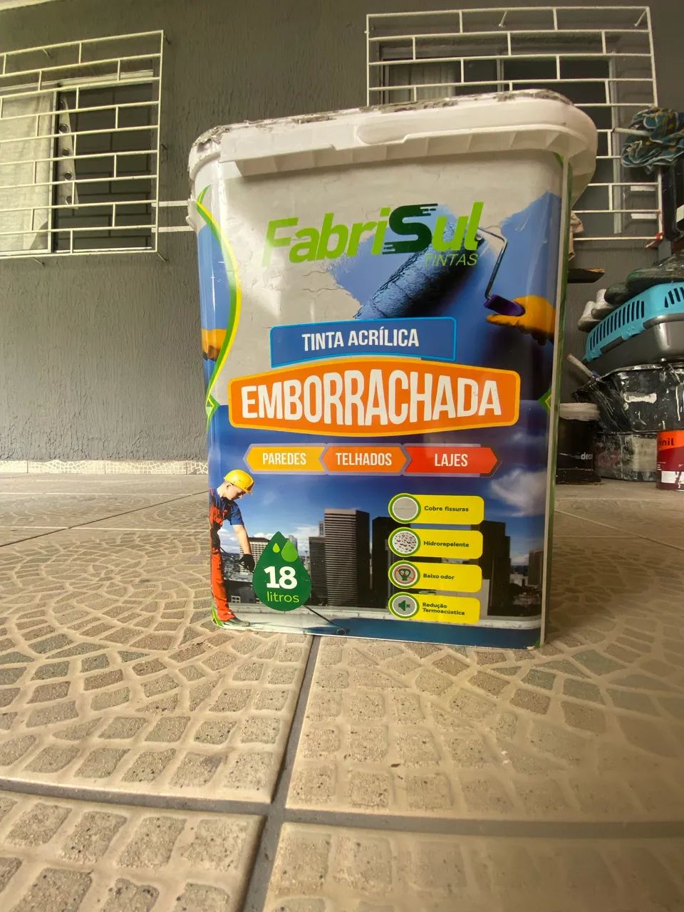 Paint with rubberized finish65204298460931120