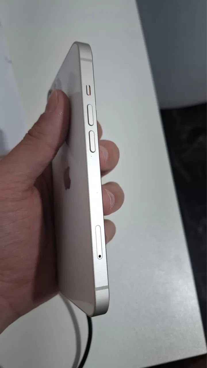 iPhone 13 256Gb branco  - Foto 4