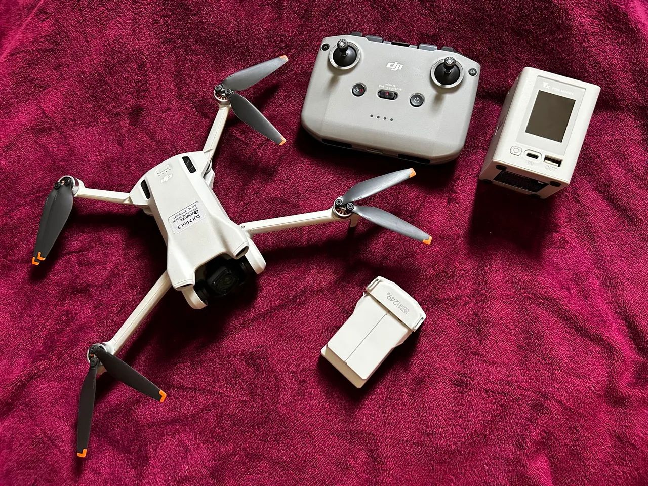 Vendo ou Troco: Drone DJI Mini 3 + Kit Completo de Acessórios