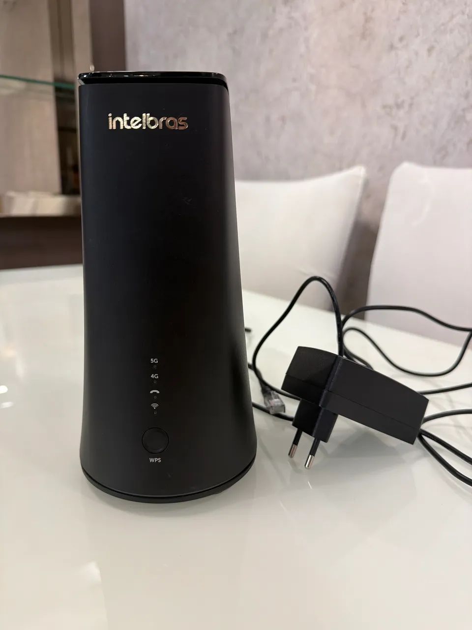 Repetidor internet Intelbras 4G, 5G + Cabo 
