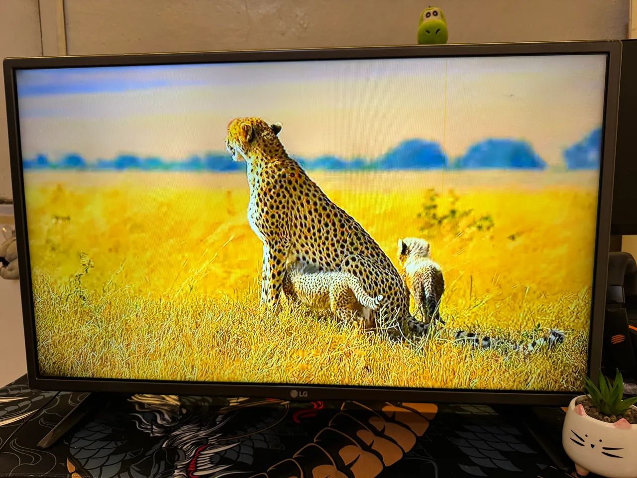 Vendo Tv LG 32P Smart  - Foto 2