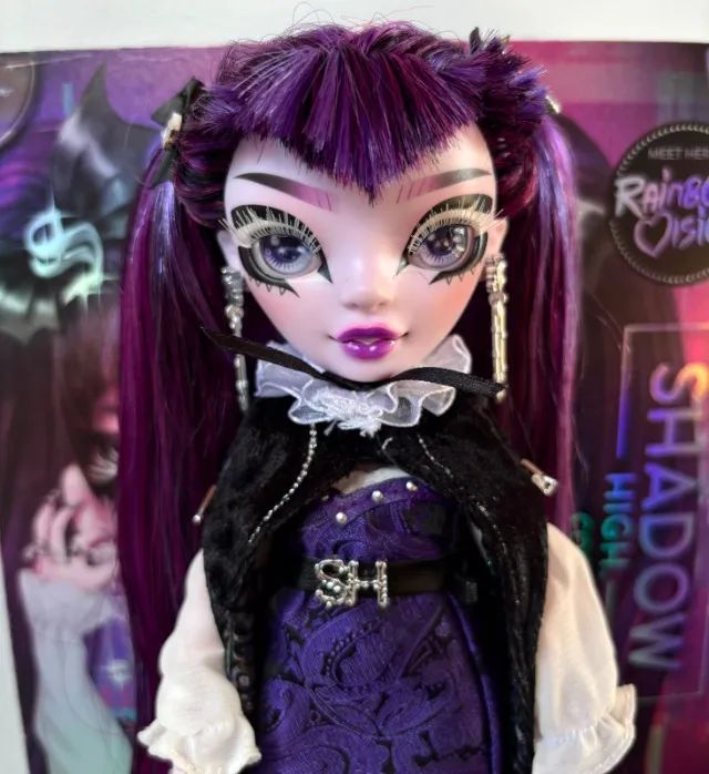 Boneca Rainbow High Shadow High Demi Batista - Foto 2