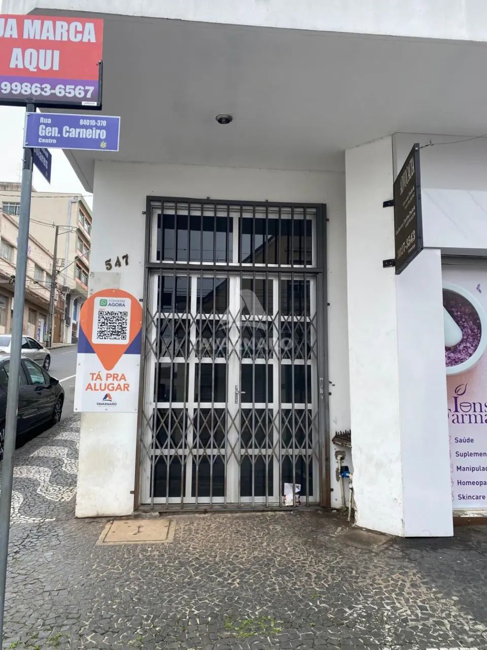 Sala Comercial no Centro com Excelente Espaço!