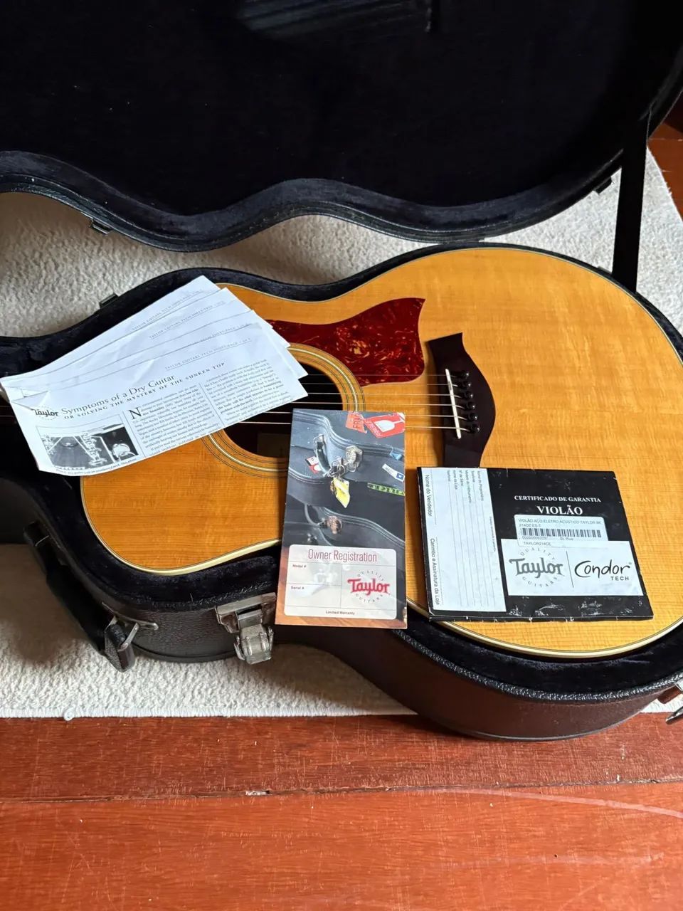 VIOLÃO TAYLOR 214 Americano ?  - Foto 5