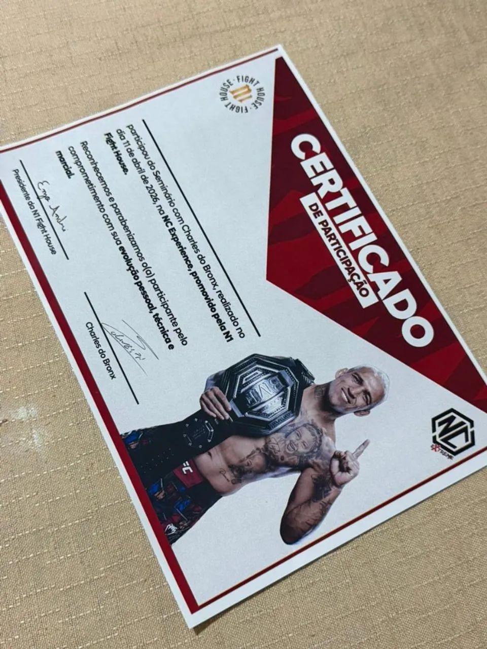 Luva Maximum Assinada (Charles Oliveira) - Foto 4