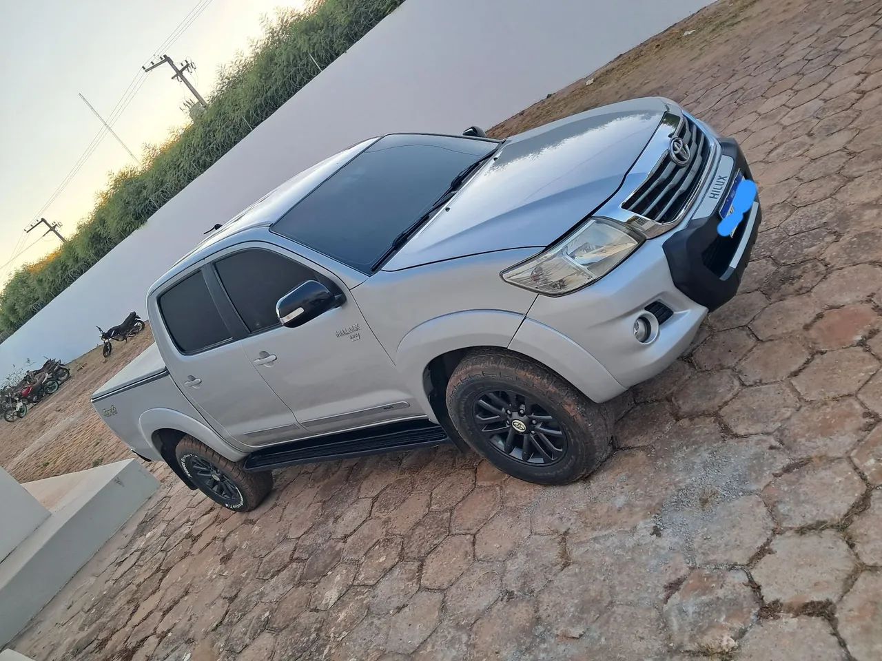 Toyota Hilux CD SRV 4X4 2.7 AT FLEX 2015