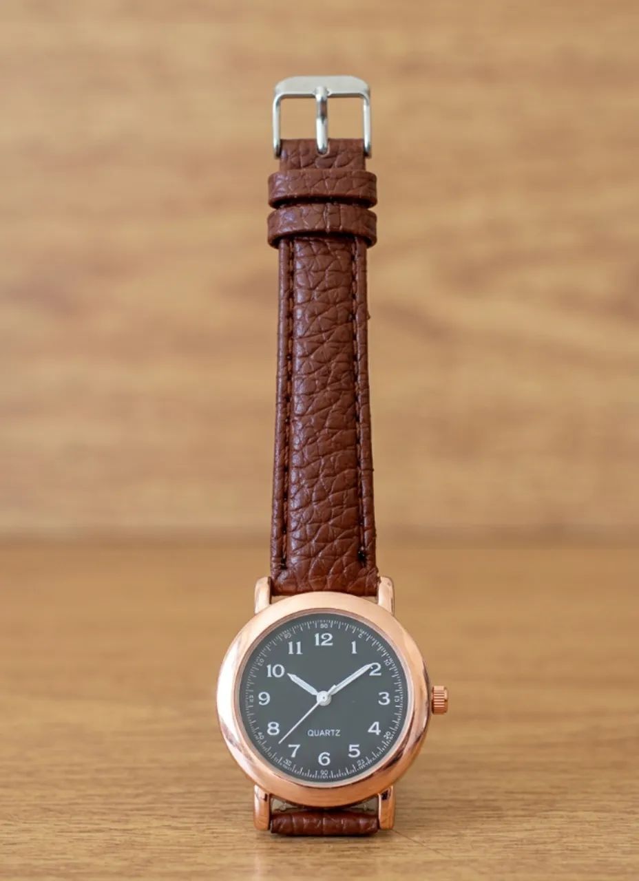  Mini Relógio Quartzo Feminino Pulseira de Couro - Foto 4