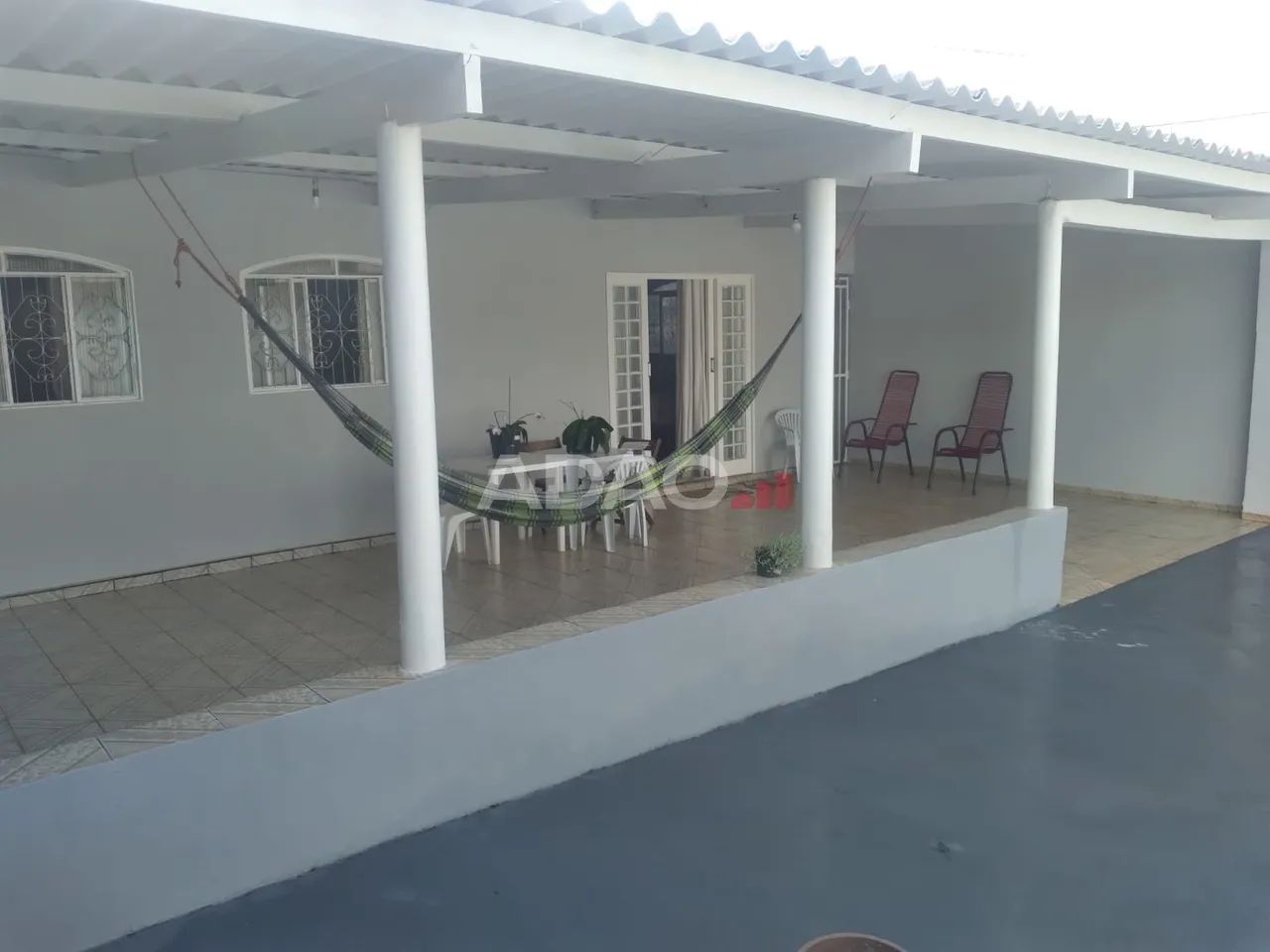 Casa com 3 Quartos e 1 Suíte na Vila Itatiaia  Goiânia - Foto 2