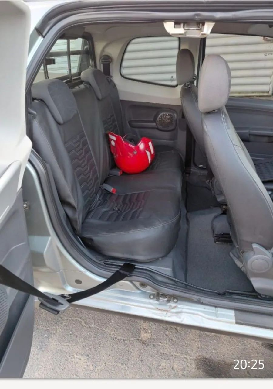 Fiat Strada Working Hard 1.4 Fire Flex 8V CD 2017 - Foto 4