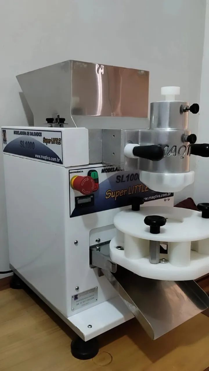 Vendo Máquina de Salgados e Masseira - Foto 2