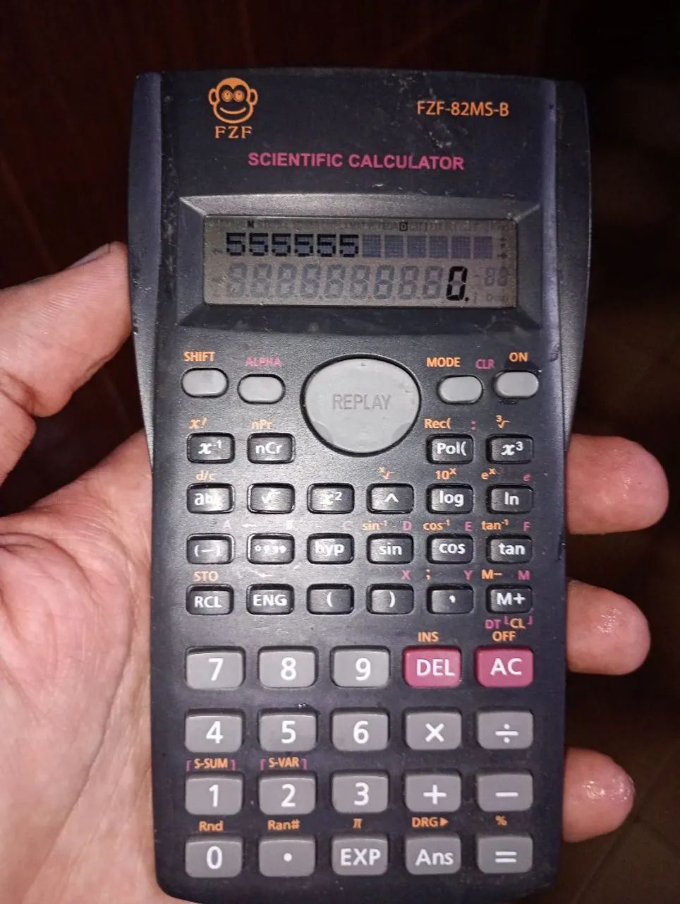 Vendo calculadora científica portátil.Entrego