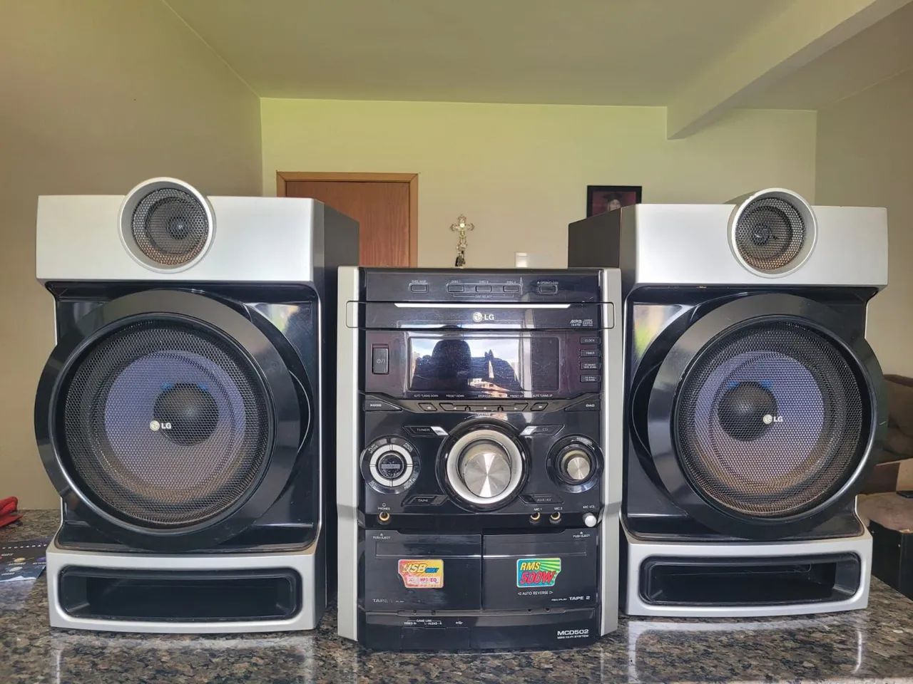 Aparelho de som LG, leia abaixo 