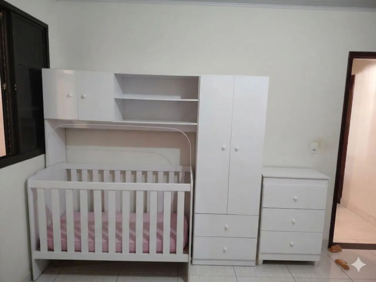 Jogo de quarto para bebê à venda 
