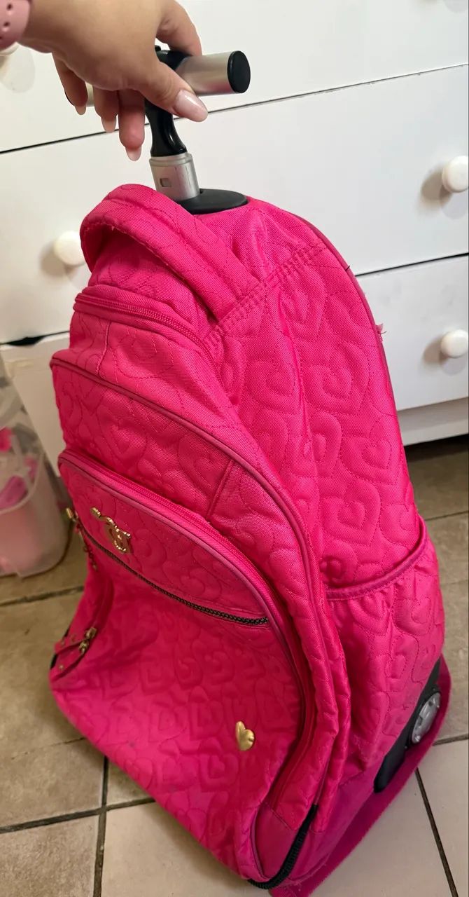 MOCHILA CAPRICHO GRANDE COM RODINHAS - ROSA - Foto 4