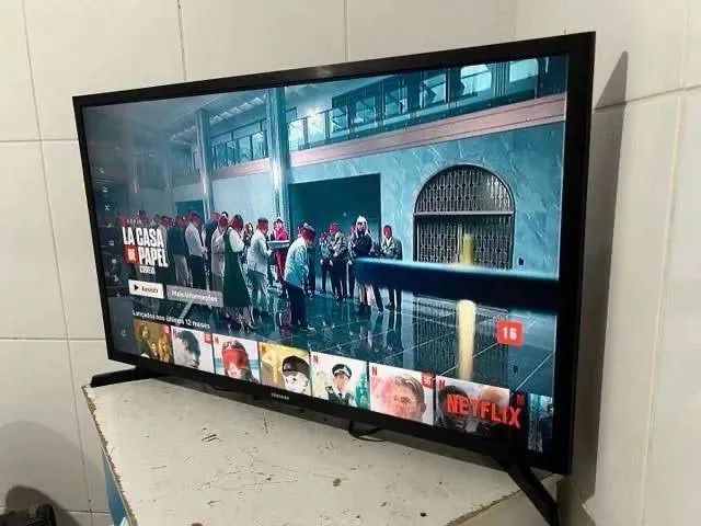Smart TV Samsung de 32 polegadas( UN32J4300AG) - Foto 2