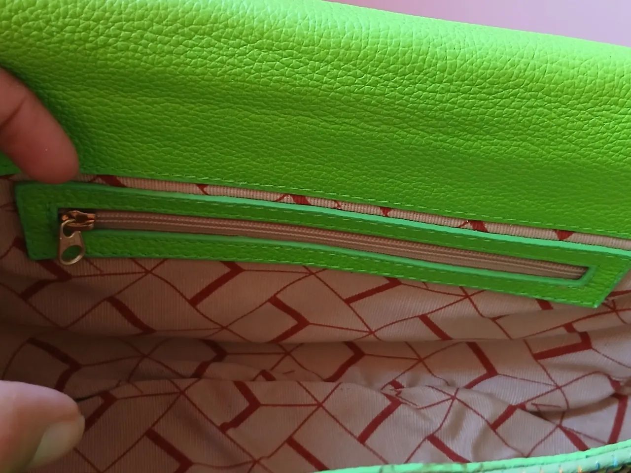 Bolsa em couro com paetê - Foto 4