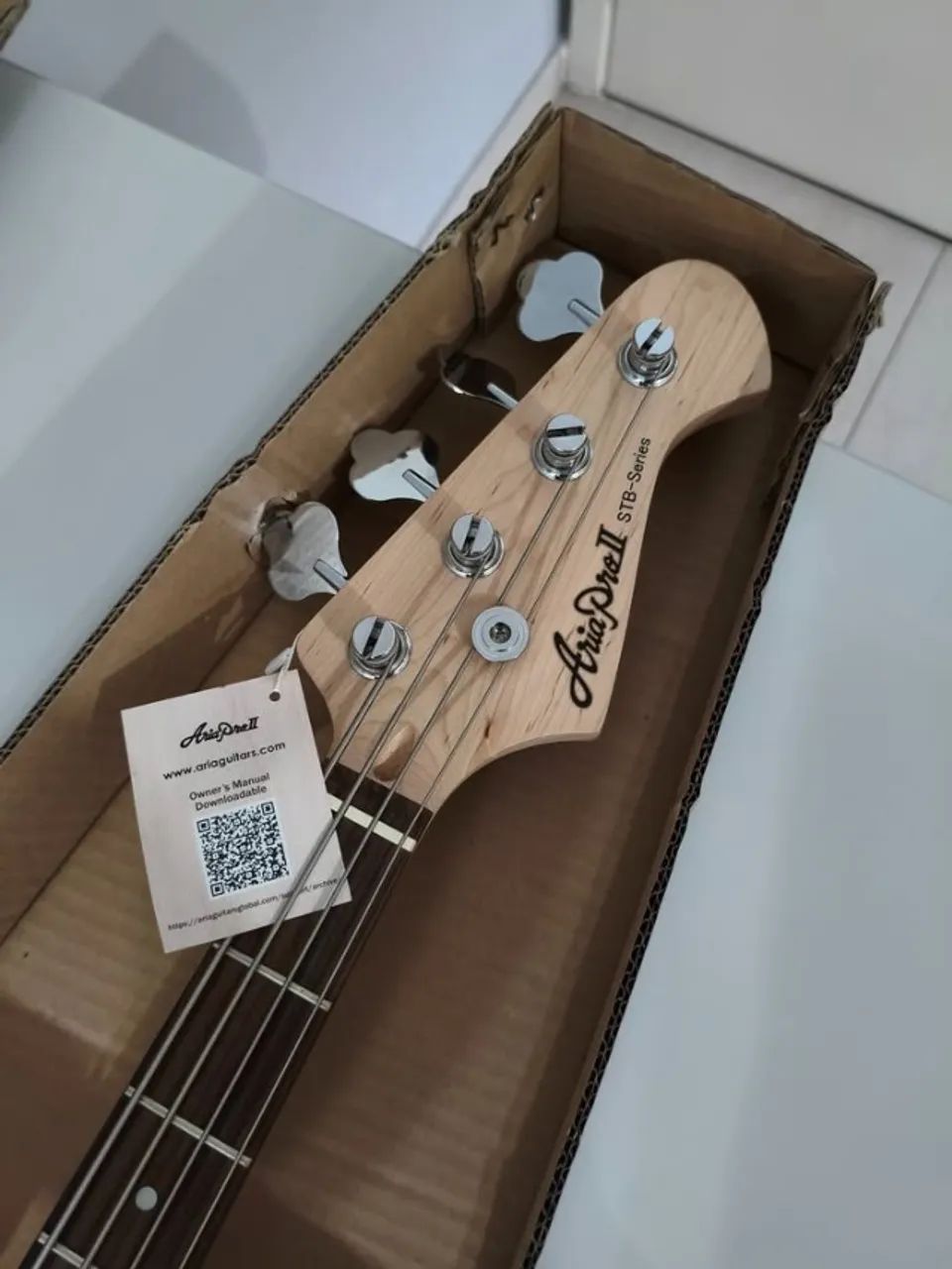  CONTRABAIXO JAZZ BASS ARIA PRO II STB-JBB 4 CORDAS PRETO (NOVO) - Foto 3