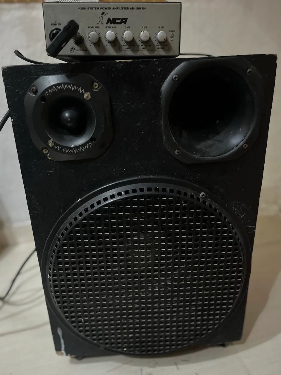 Vendo caixa de som!