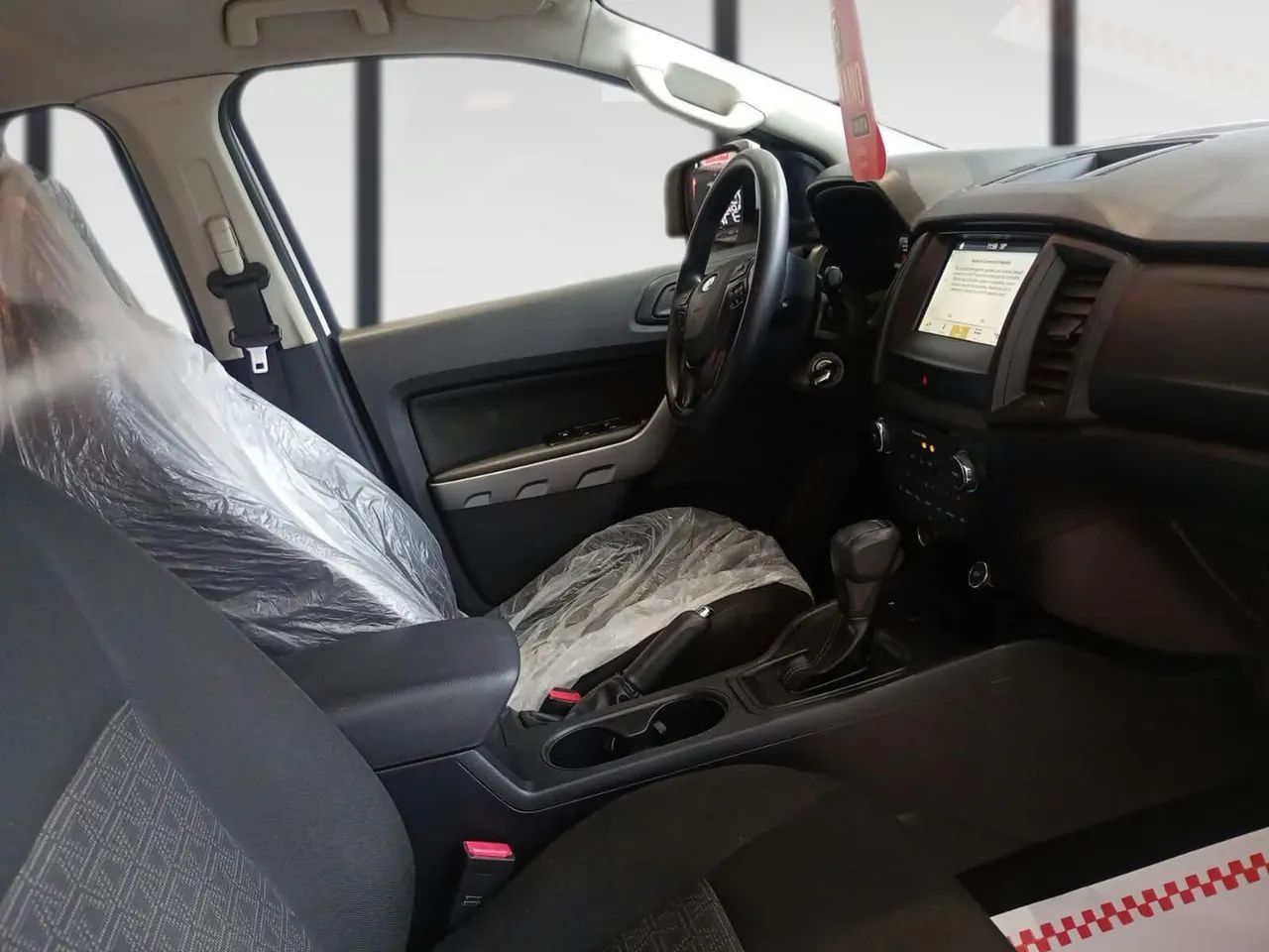 Ford Ranger XLS 2.2 4x2 CD Diesel Aut., foto 12 de 15