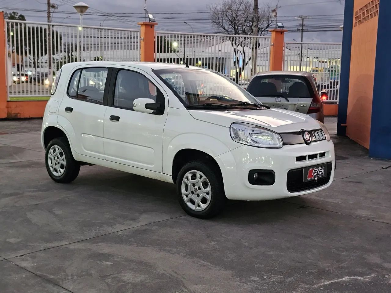 Fiat Uno Evolution 1.4 Fire Flex 8V 5P 2015 - Foto 3