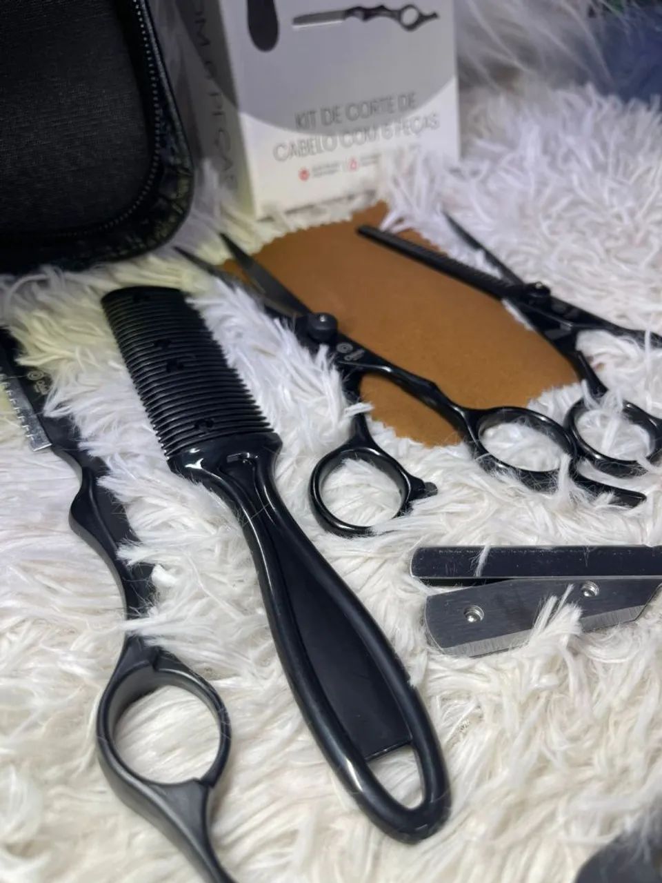 Tesoura com kit Profissional pra Corte