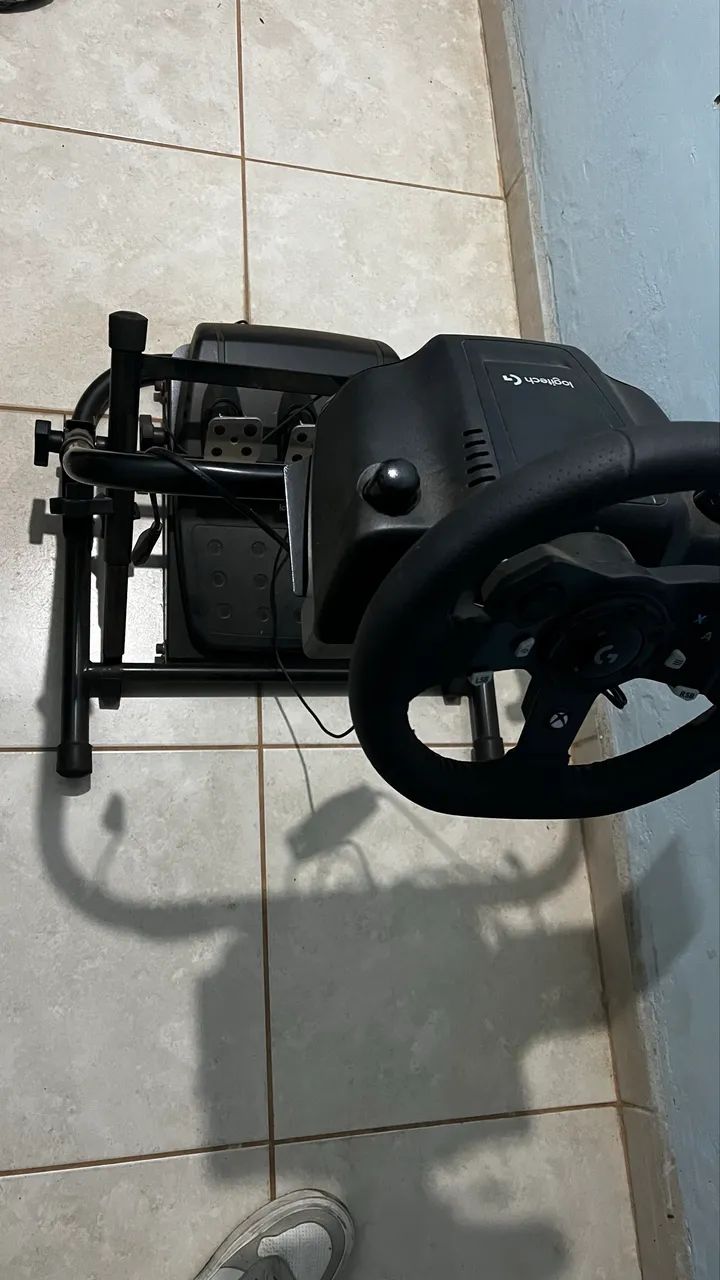 Volante G20 com pedais + Cockpit para XBOX 