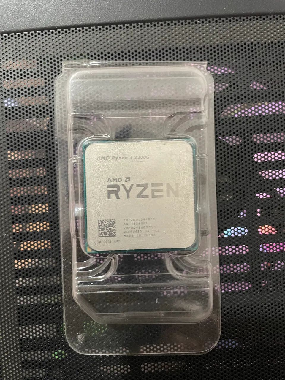 PROCESSADOR AMD RYZEN 3 2200G 3.5ghz AM4 com Radeon Vega Graphics