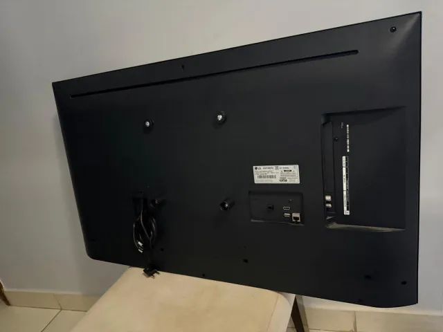 Smart TV LG 43" 4K UHD - modelo 43UR7800PSA - Foto 4