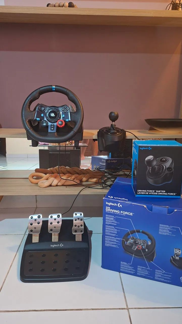 Volante Logitech G29 com pedais + cambio - Foto 3