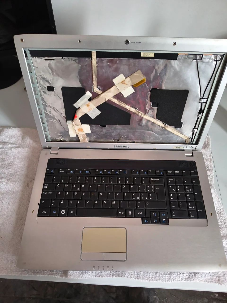 Carcaça notebook Samsung - R730