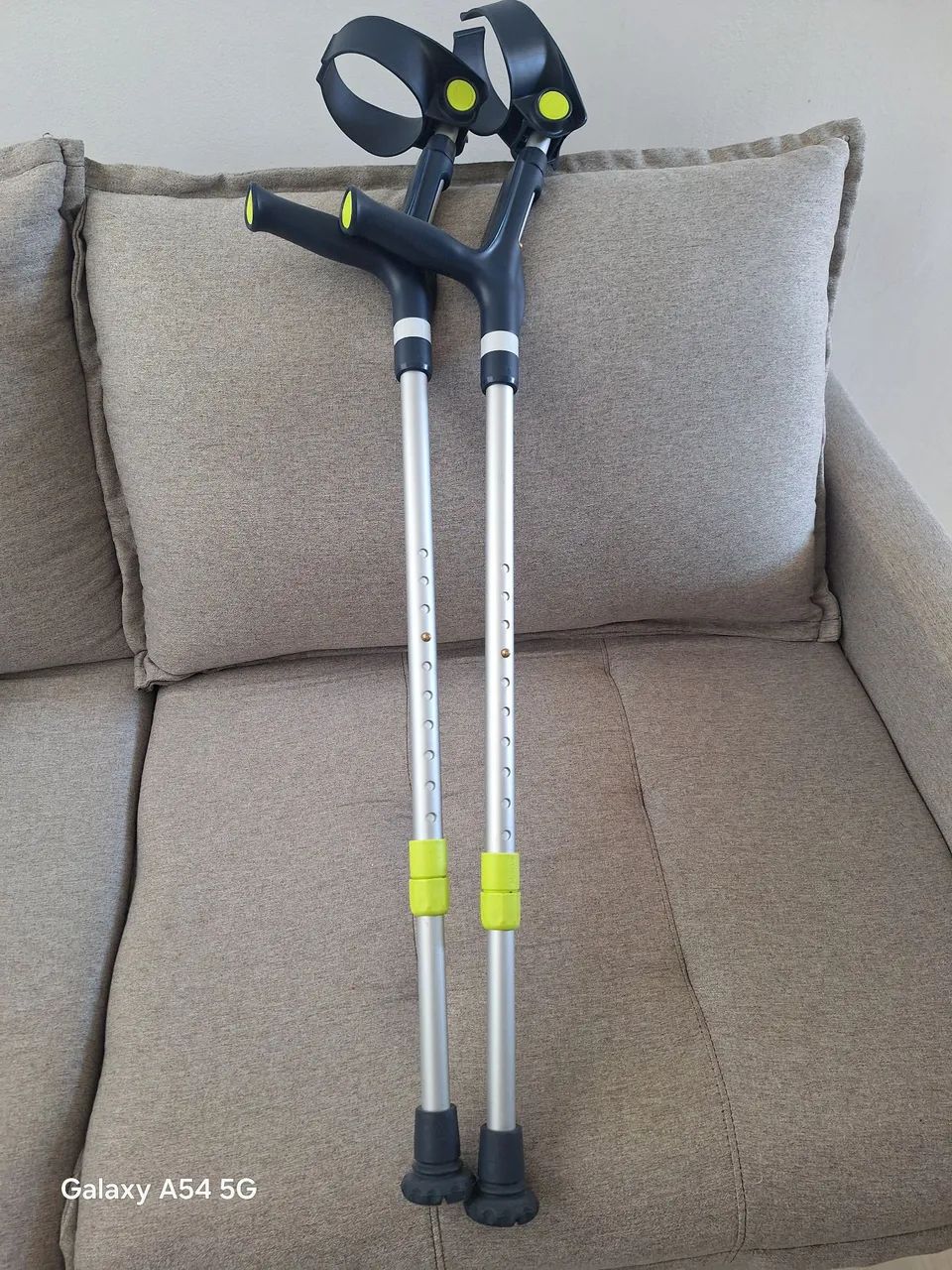 Bota Robofoot e par de muleta - Foto 2