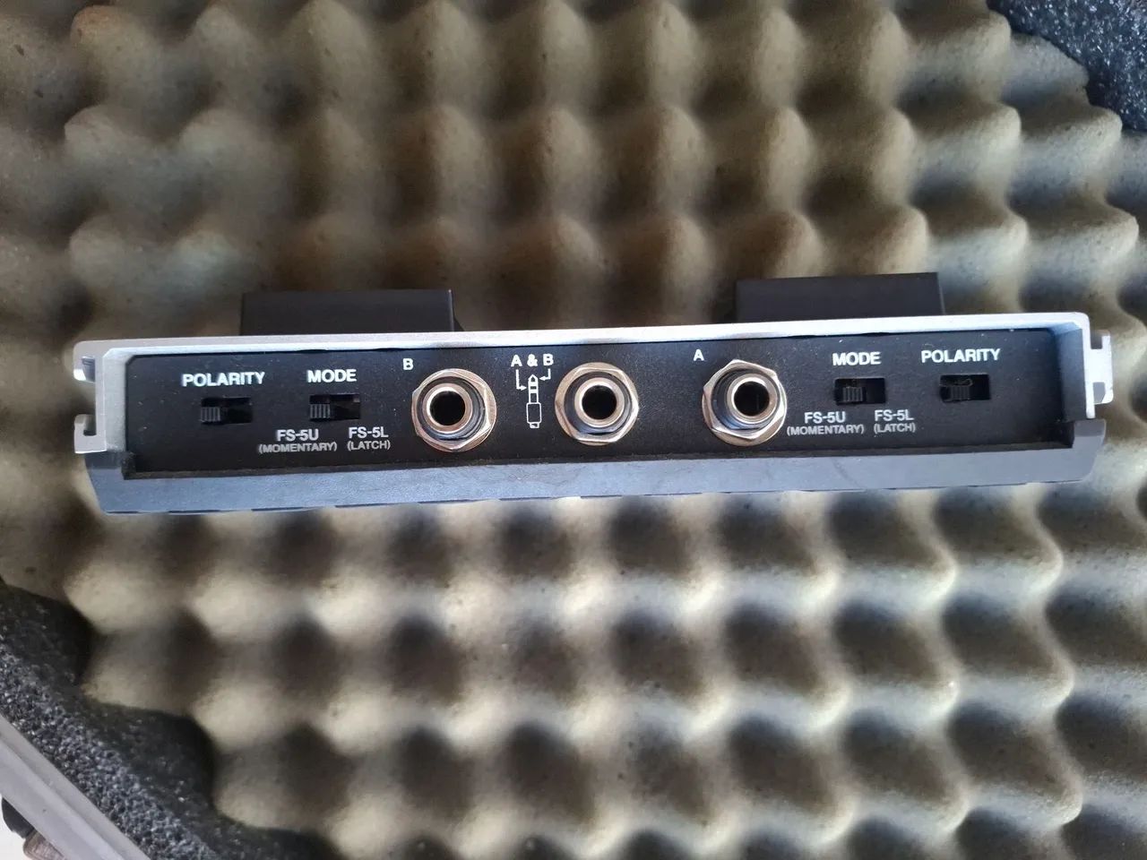 IMPERDIVEL!!! Footswitch Boss FS-6 - Foto 2