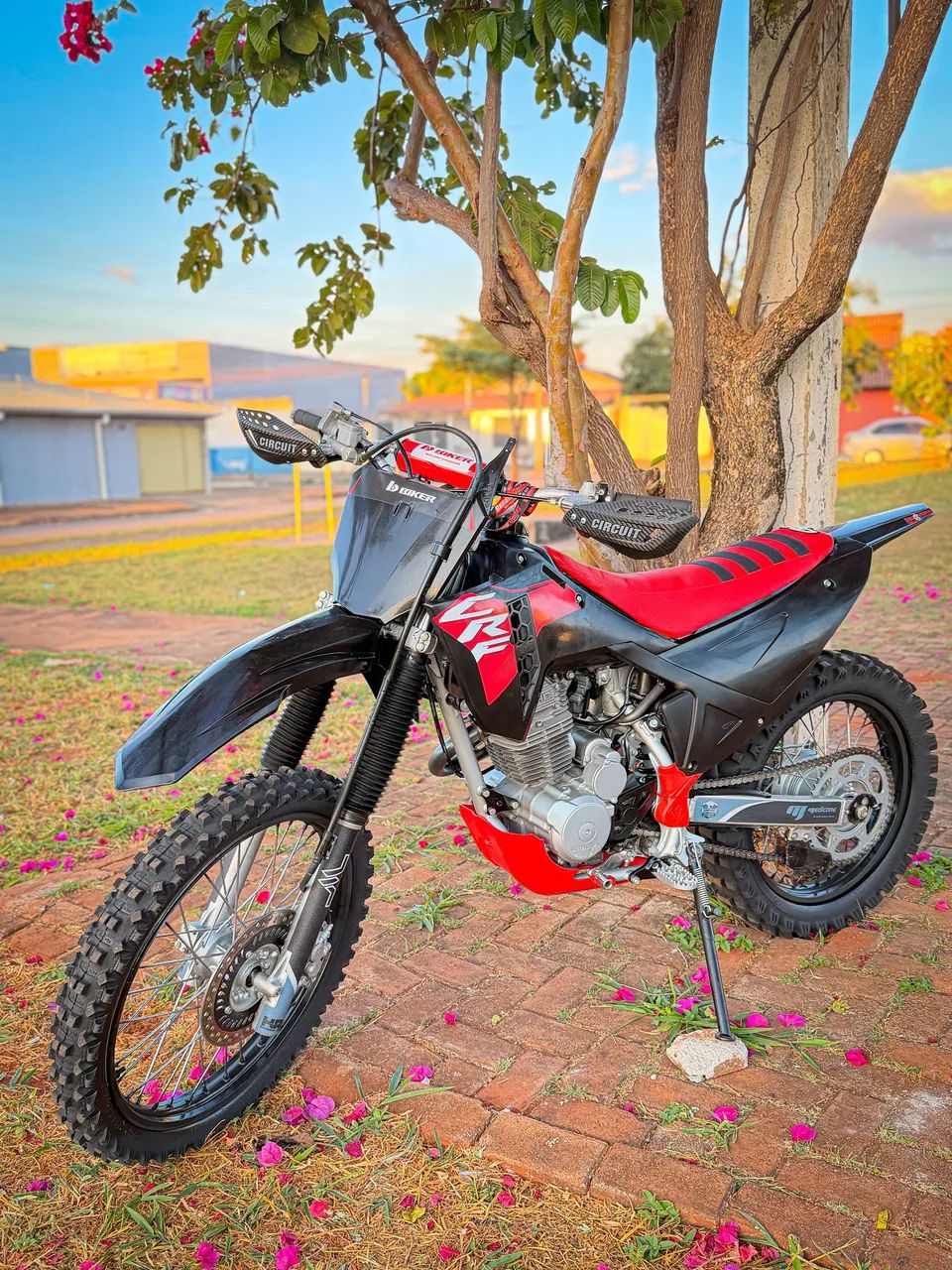CRF 230 / 2013 / CHEIA DE ACESSÓRIOS 