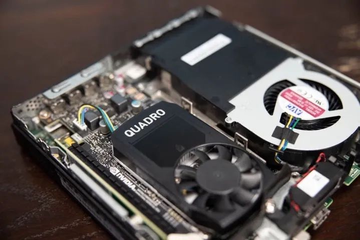 Mini Pc Workstation Lenovo P330 Core i7-8700T  Nvidia Quadro P620 2GB - Foto 2