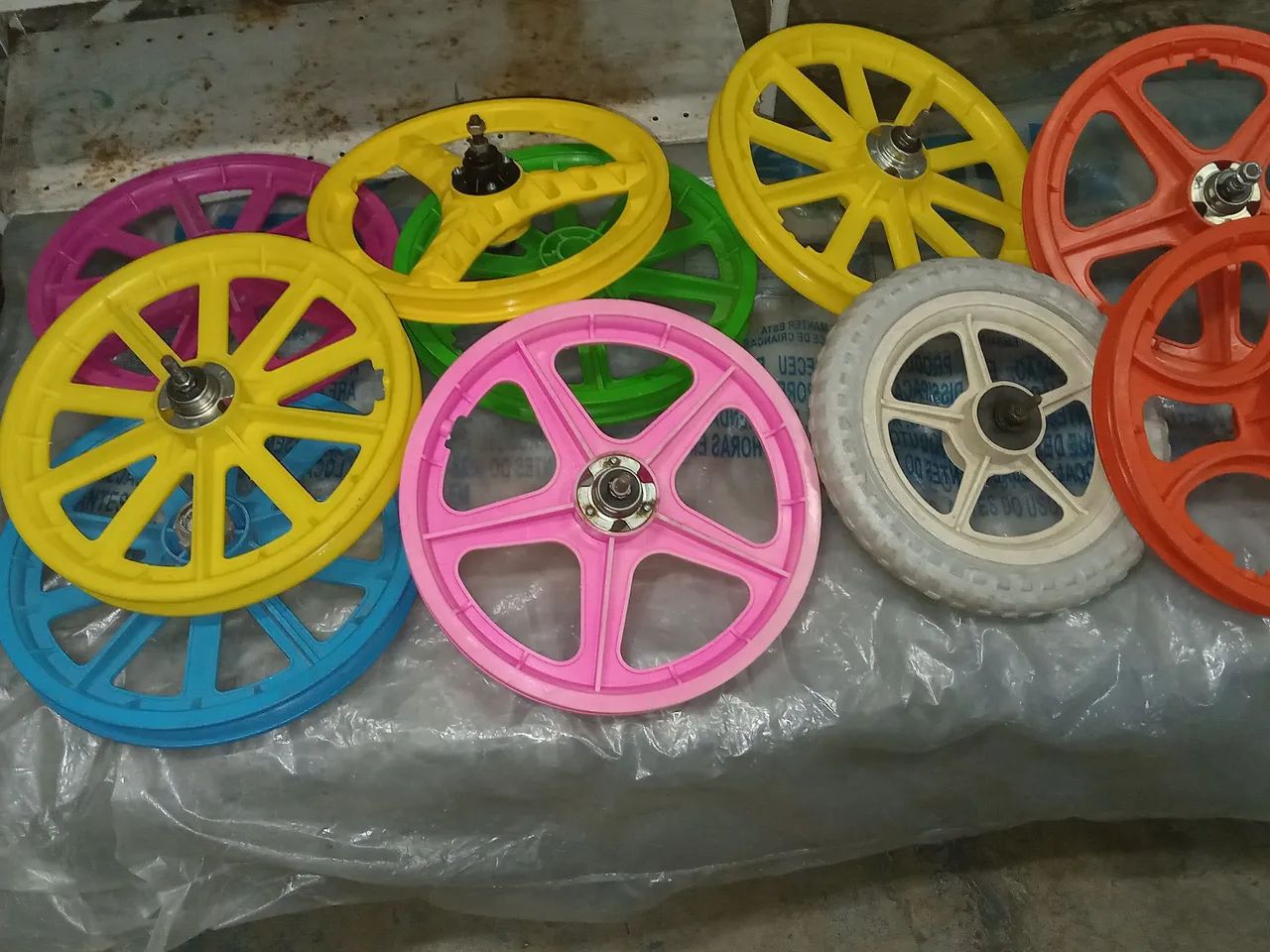 RODAS CALOI 12/16 ORIGINAIS NOVAS.