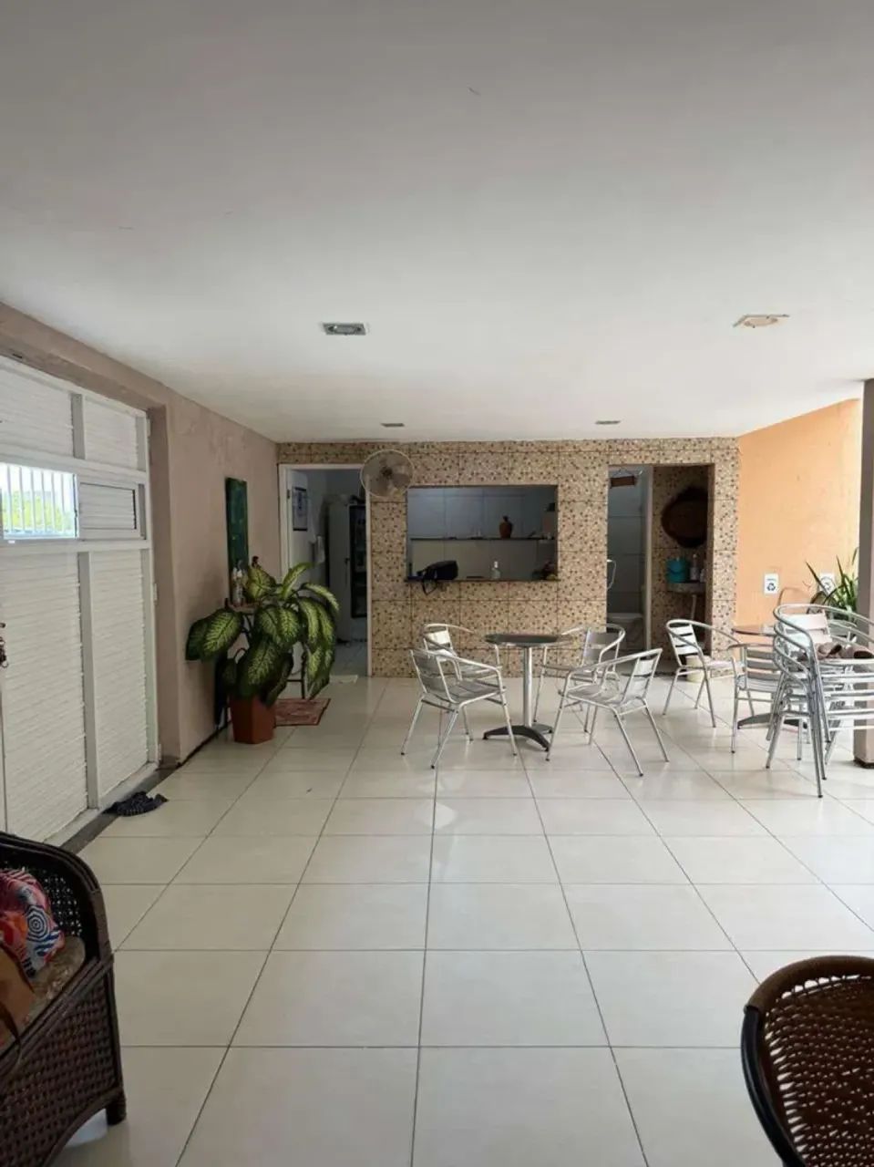 Ponto comercial/Loja/Box para aluguel tem 200 metros quadrados em Cidade Alpha - Eusébio - - Foto 4