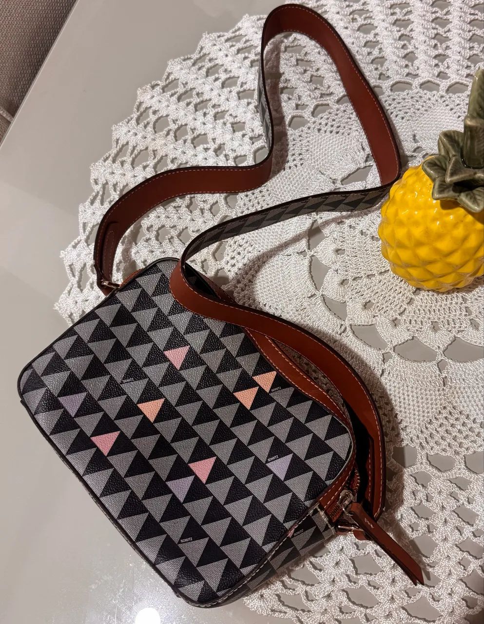 Bolsa Schutz Coleção Triangle - Foto 2
