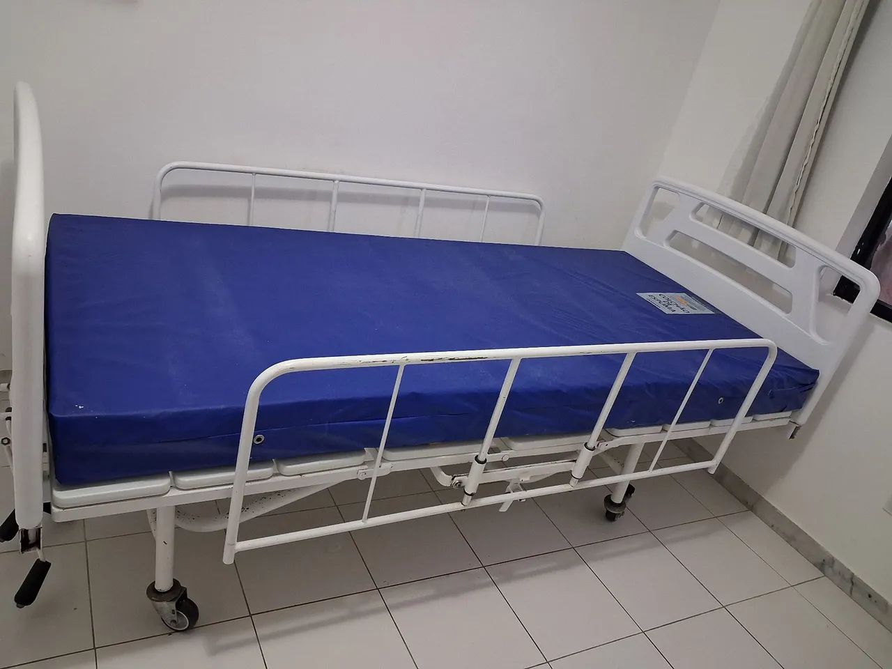 VENDO CAMA HOSPITALAR - Foto 3