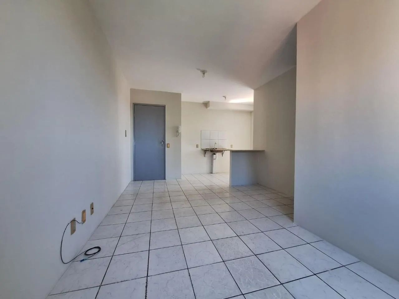 Apartamento com 2 quartos no bairro Tabapuá em Caucaia, CE - Foto 2